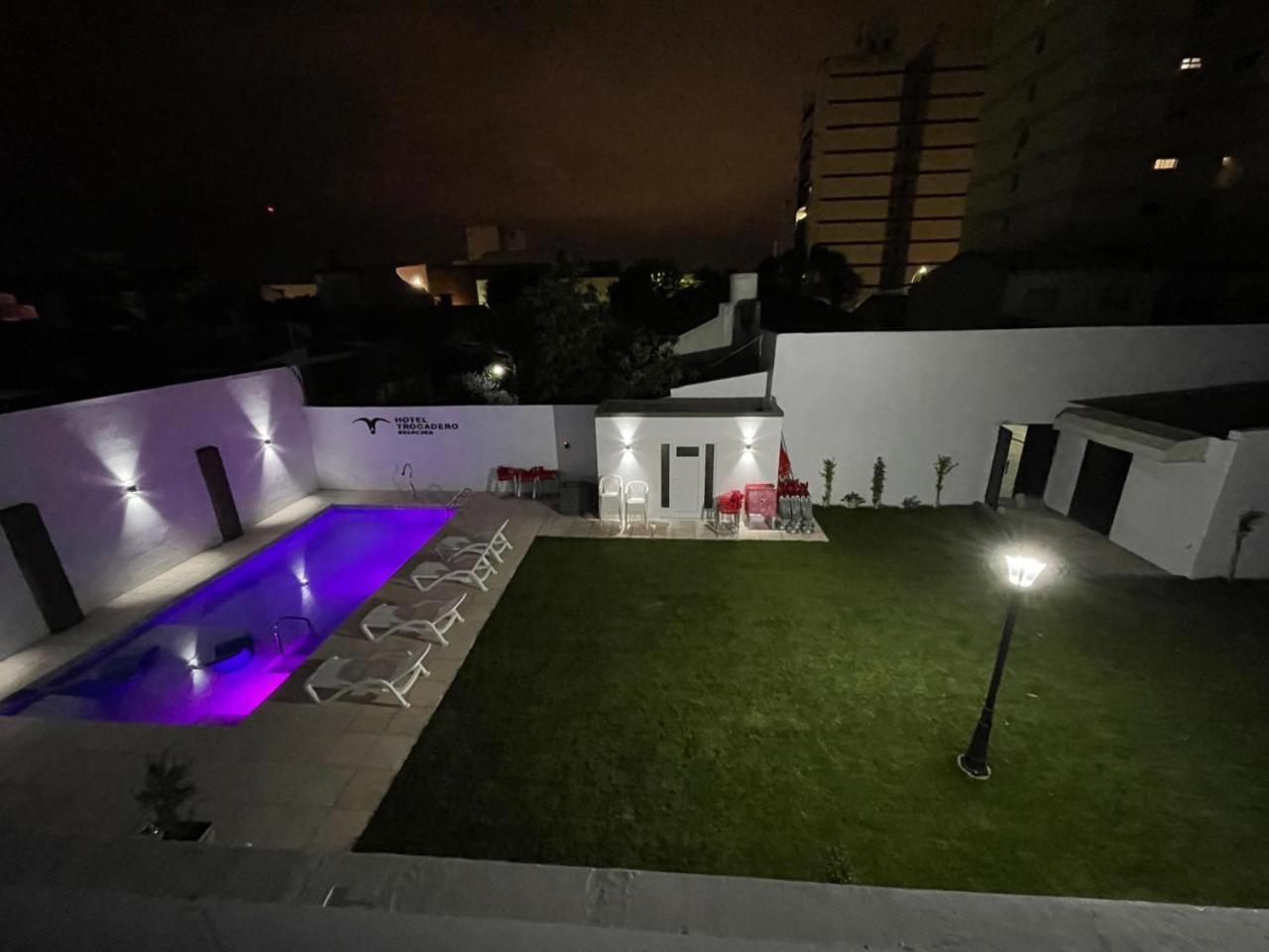 Hotel Trocadero Necochea Bagian luar foto
