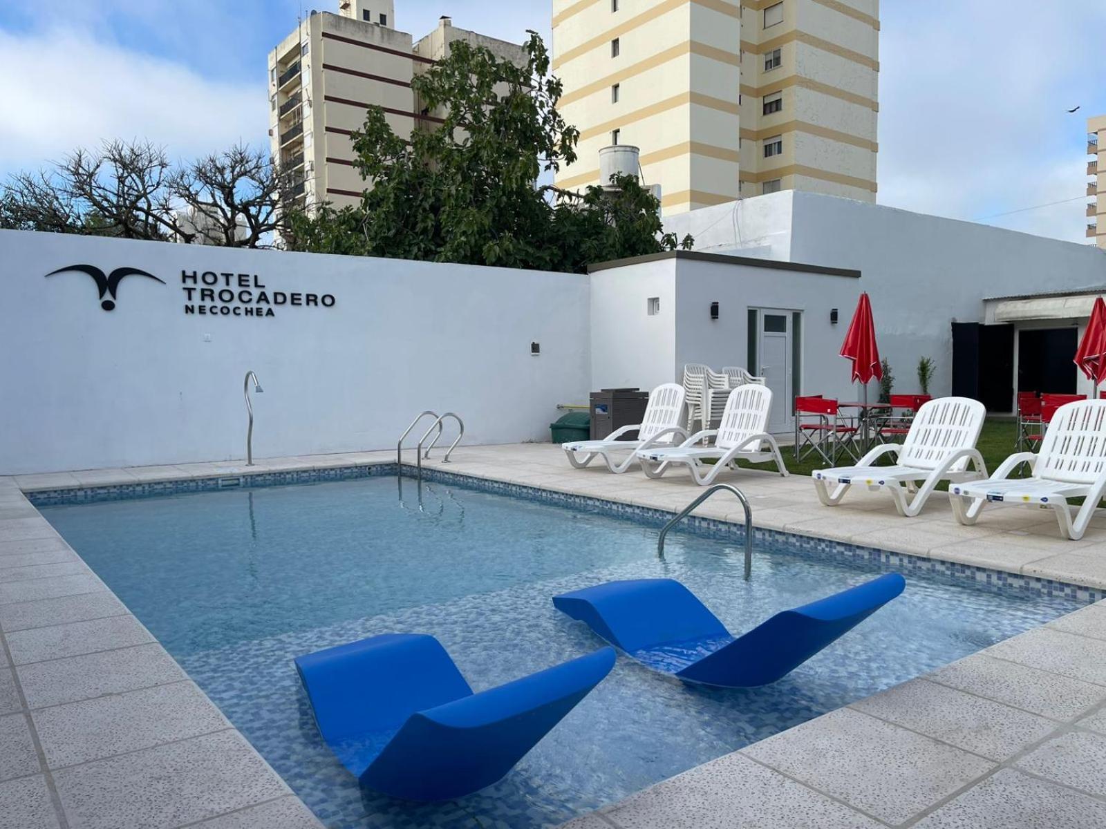 Hotel Trocadero Necochea Bagian luar foto